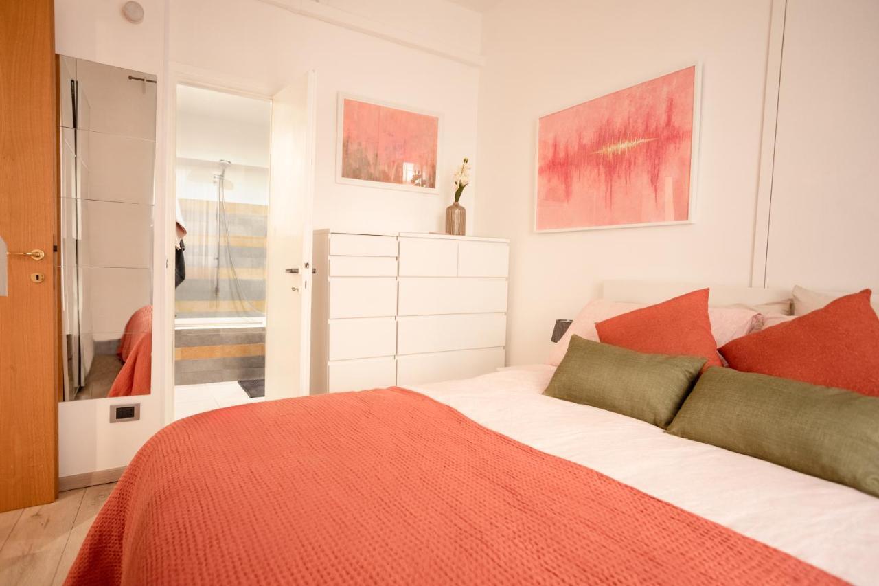 Xenia Apartments - Enjoy Porta Venezia In Modern Apt- 10 Min From Duomo Милано Екстериор снимка