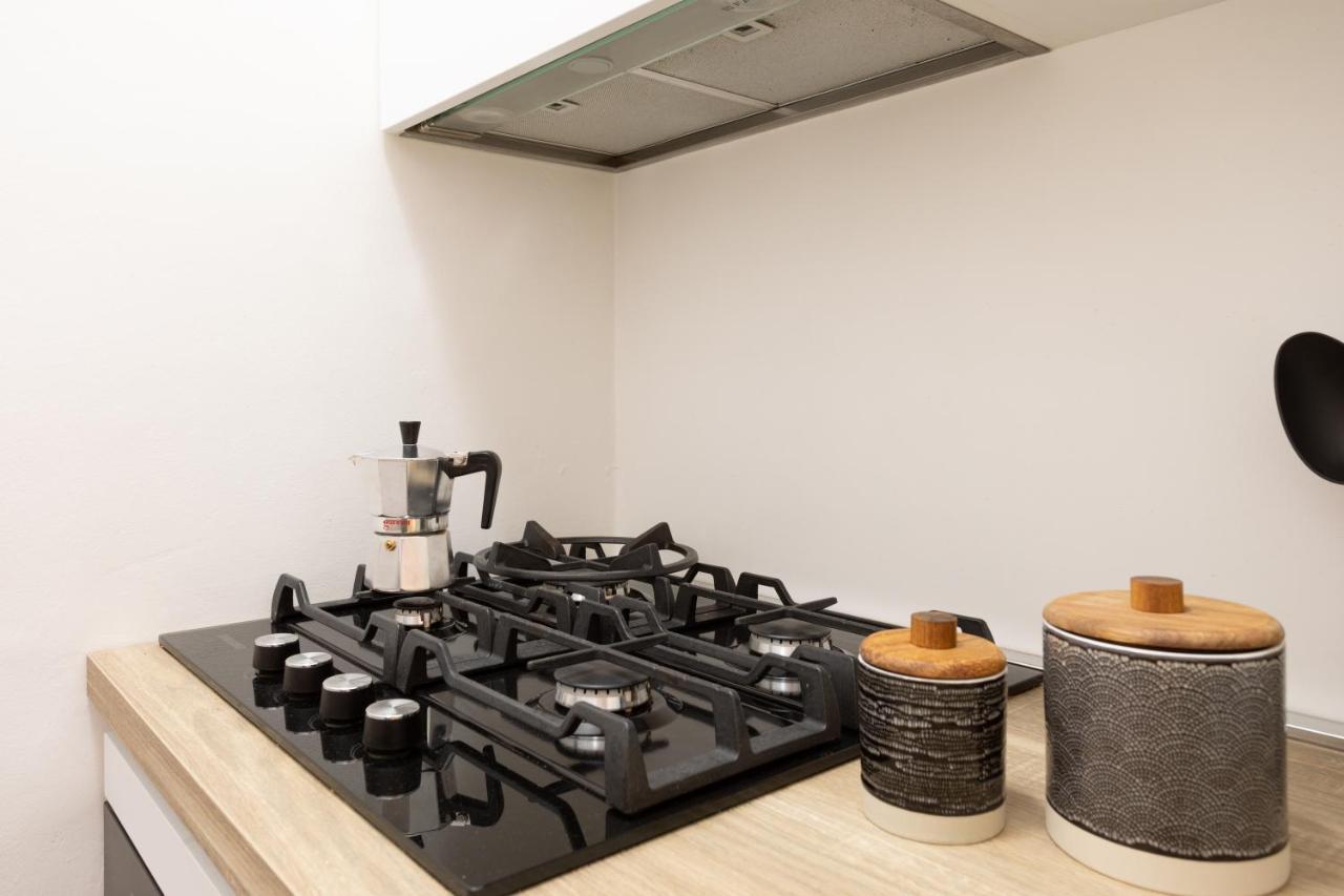Xenia Apartments - Enjoy Porta Venezia In Modern Apt- 10 Min From Duomo Милано Екстериор снимка